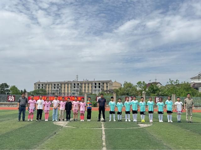 官方入口-庐江县罗河镇店桥小学班级足球联赛火热开赛
